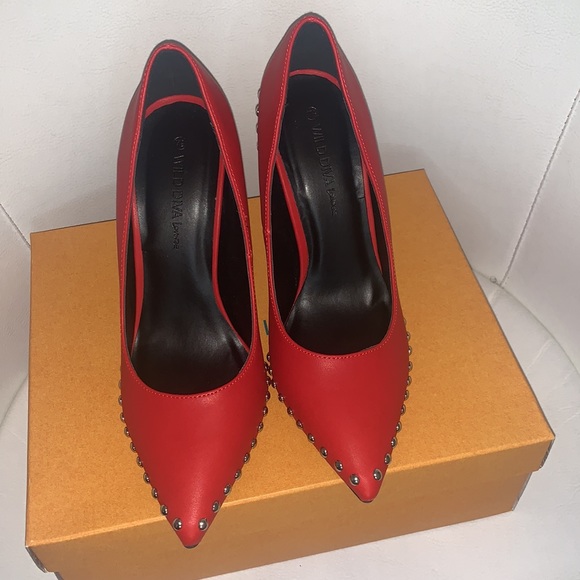 Red Studded pump - Picture 4 of 4
